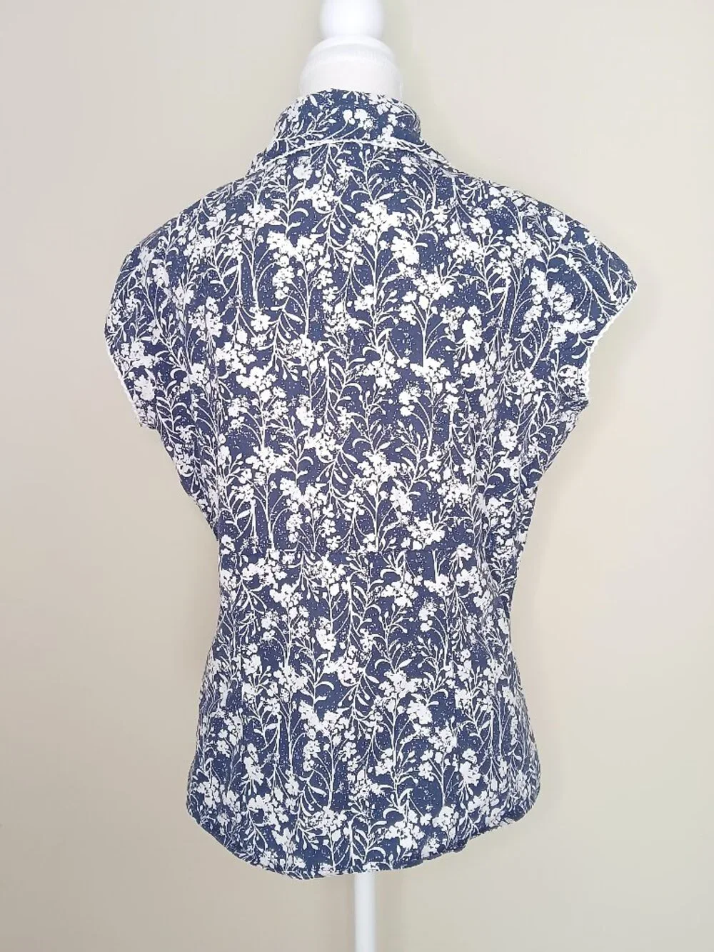 Jane Blue By Puli Short Sleeve Button Down Floral Blouse Size Large - Picture 5 of 7